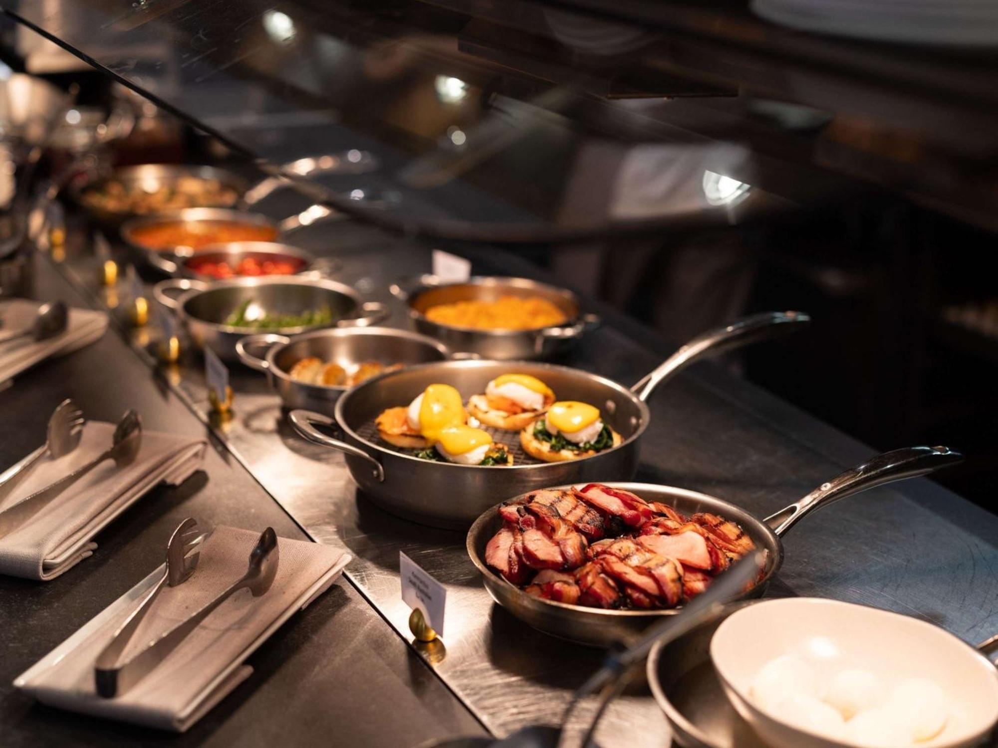 The Playford Adelaide - Mgallery Buitenkant foto A buffet at a restaurant