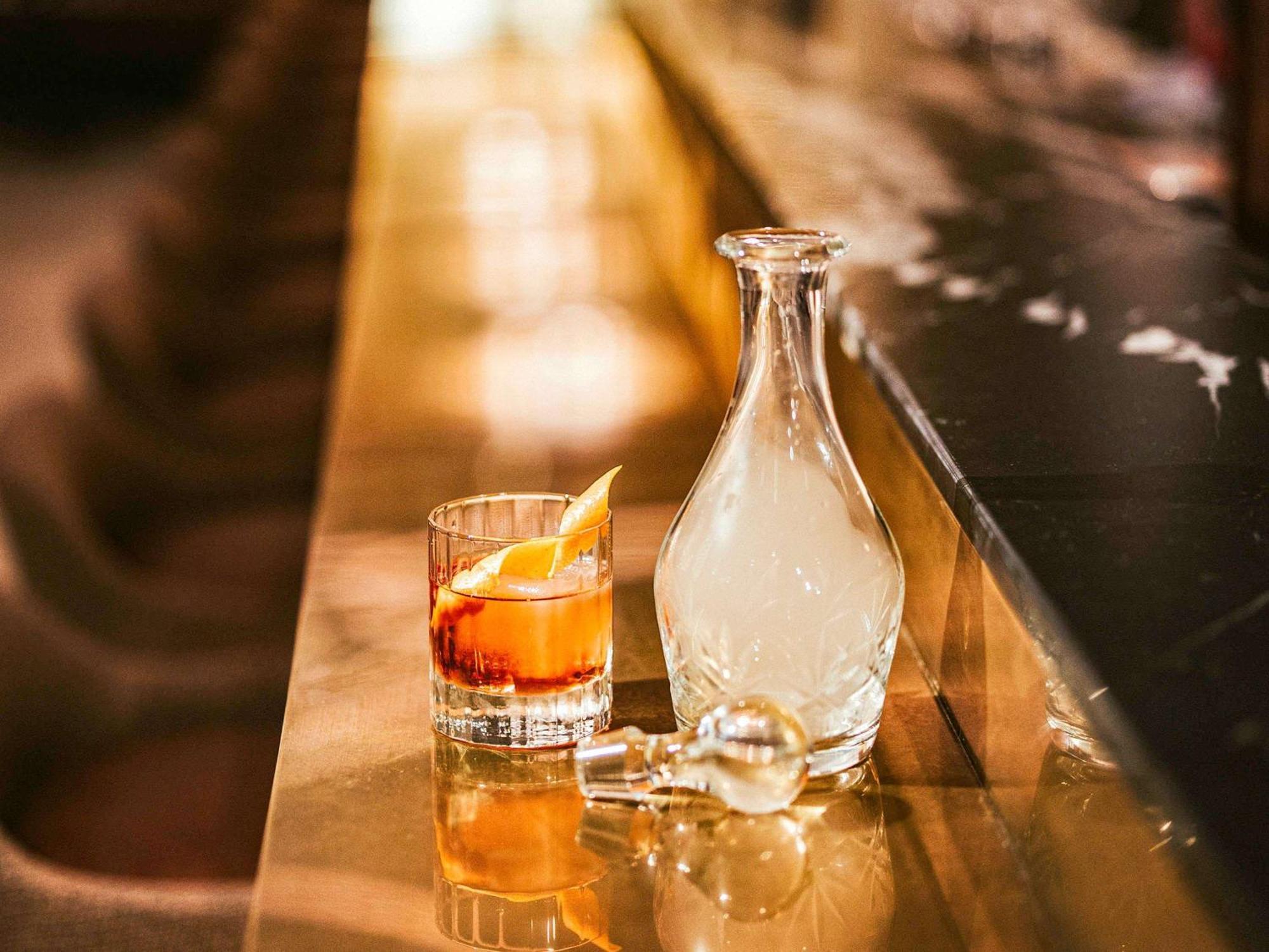 The Playford Adelaide - Mgallery Buitenkant foto A bottle of sake
